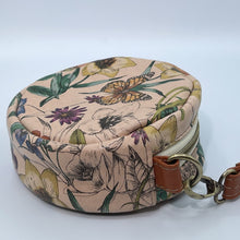 Load image into Gallery viewer, Mini Magda Wristlet