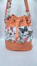 Load image into Gallery viewer, Bucket Bag